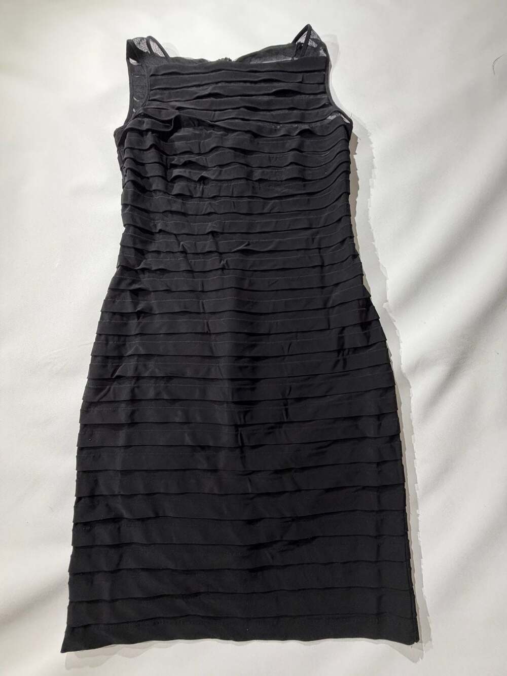 Adrianna Papell 10 Black Ruffled Tiered Sheath Dress Sleeveless Cocktail Formal